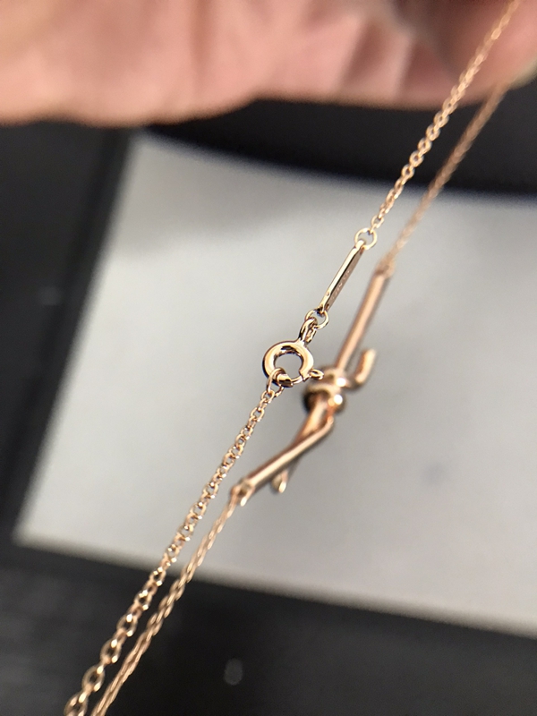 ティファニーアクセサリー素材ディテール